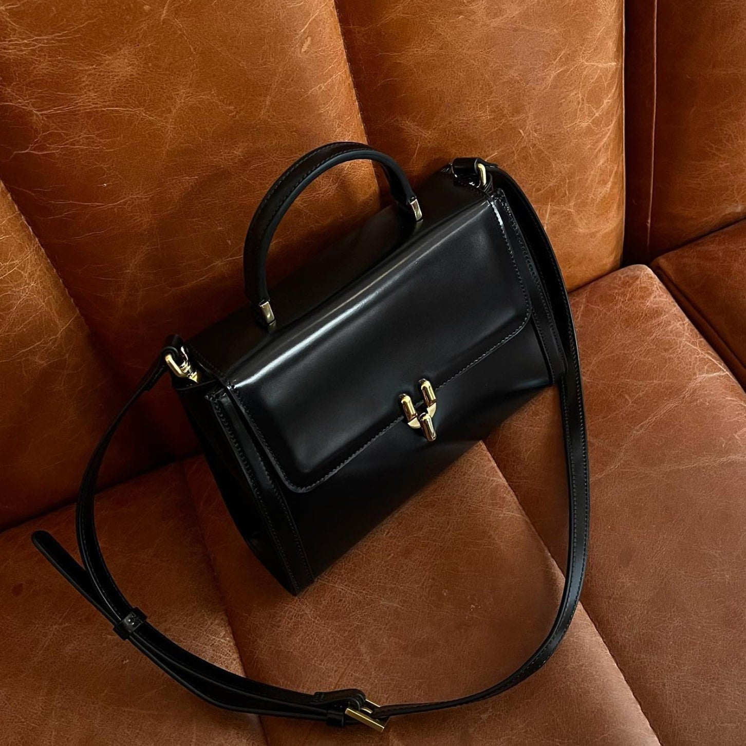 Unveiling Luxury: Exploring the World of Designer Handbags